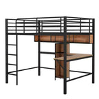 Letto a soppalco full size con scrivania a L e mensole, struttura in metallo e legno, nero e marrone