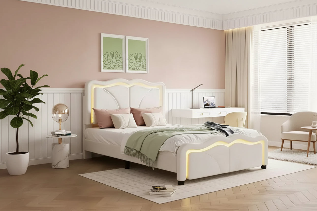 Letto a piattaforma imbottito in PU con testiera regolabile in altezza per la cameretta dei bambini, rosa