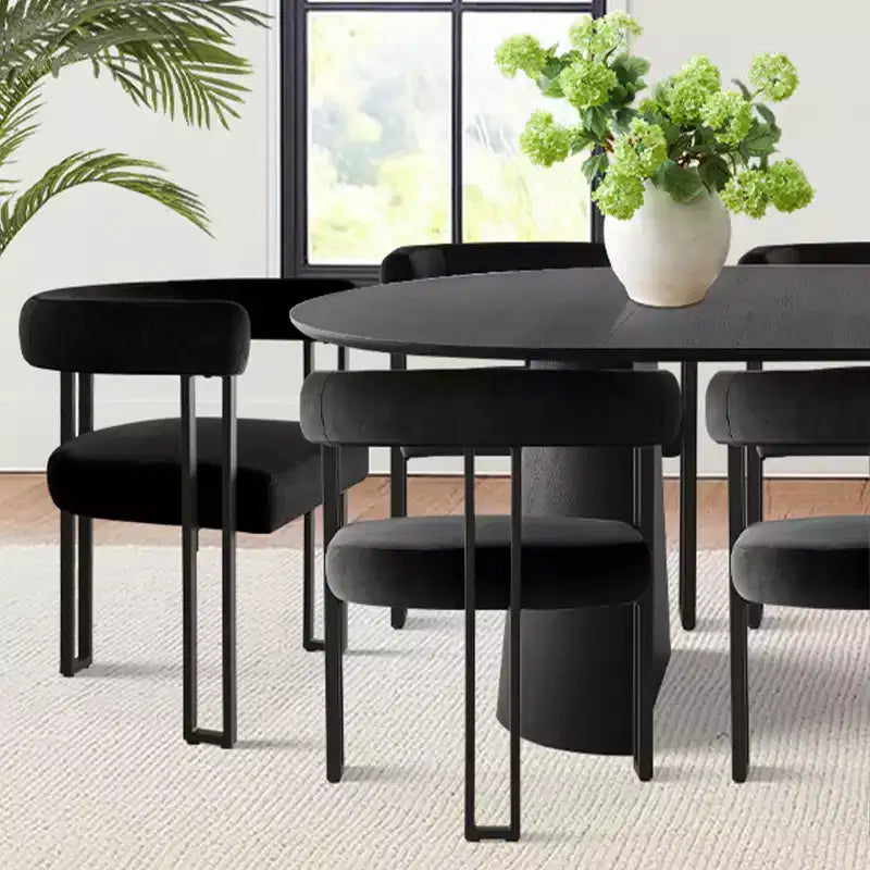 Set tavolo da pranzo allungabile da 47-83" per 8 persone, tavolo nero e 8 poltrone in velluto con eleganti gambe in metallo, ideale per riunioni