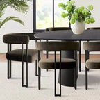 Set tavolo da pranzo allungabile da 47-83" per 8 persone, tavolo nero e 8 poltrone in velluto con eleganti gambe in metallo, ideale per riunioni