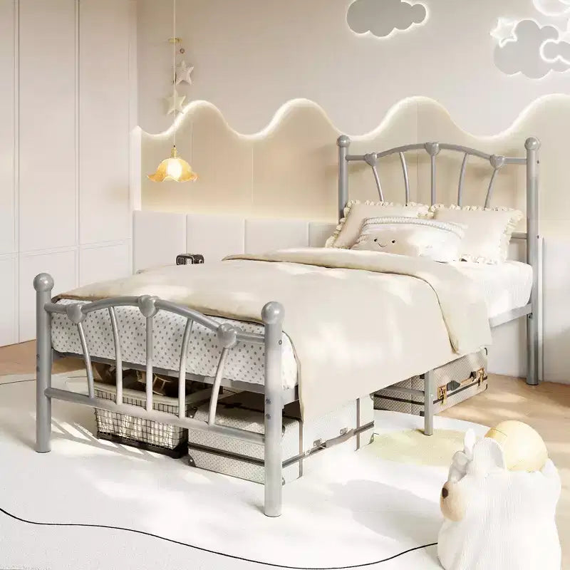 Elegante Letto a Piattaforma in Metallo a Forma di Cuore - Struttura Robusta con Supporto a Doghe, Vano Contenitore Sotto il Letto, Nessuna Rete a Molle Necessaria - Misura Singola, Bianco