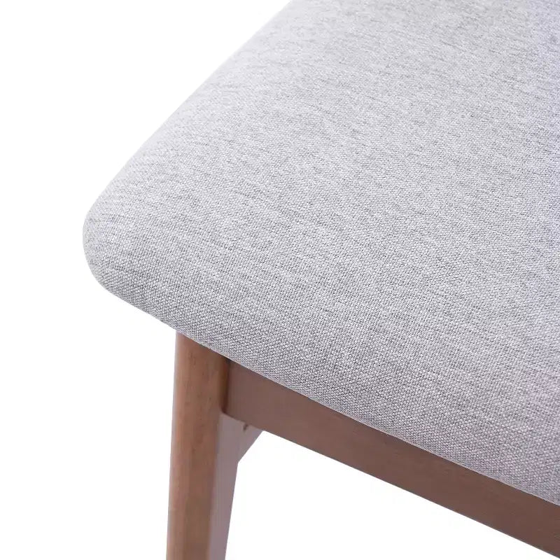 Set di 4 sedie moderne Maddox con schienale curvo in legno e seduta in tessuto grigio