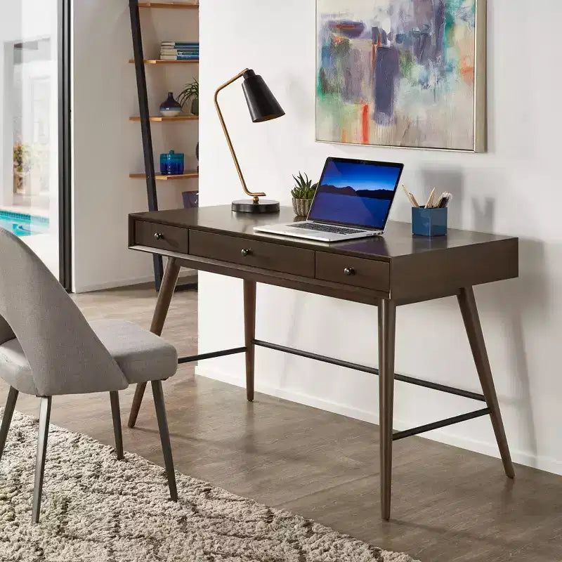 Scrivania a 3 cassetti Foerster Wood
